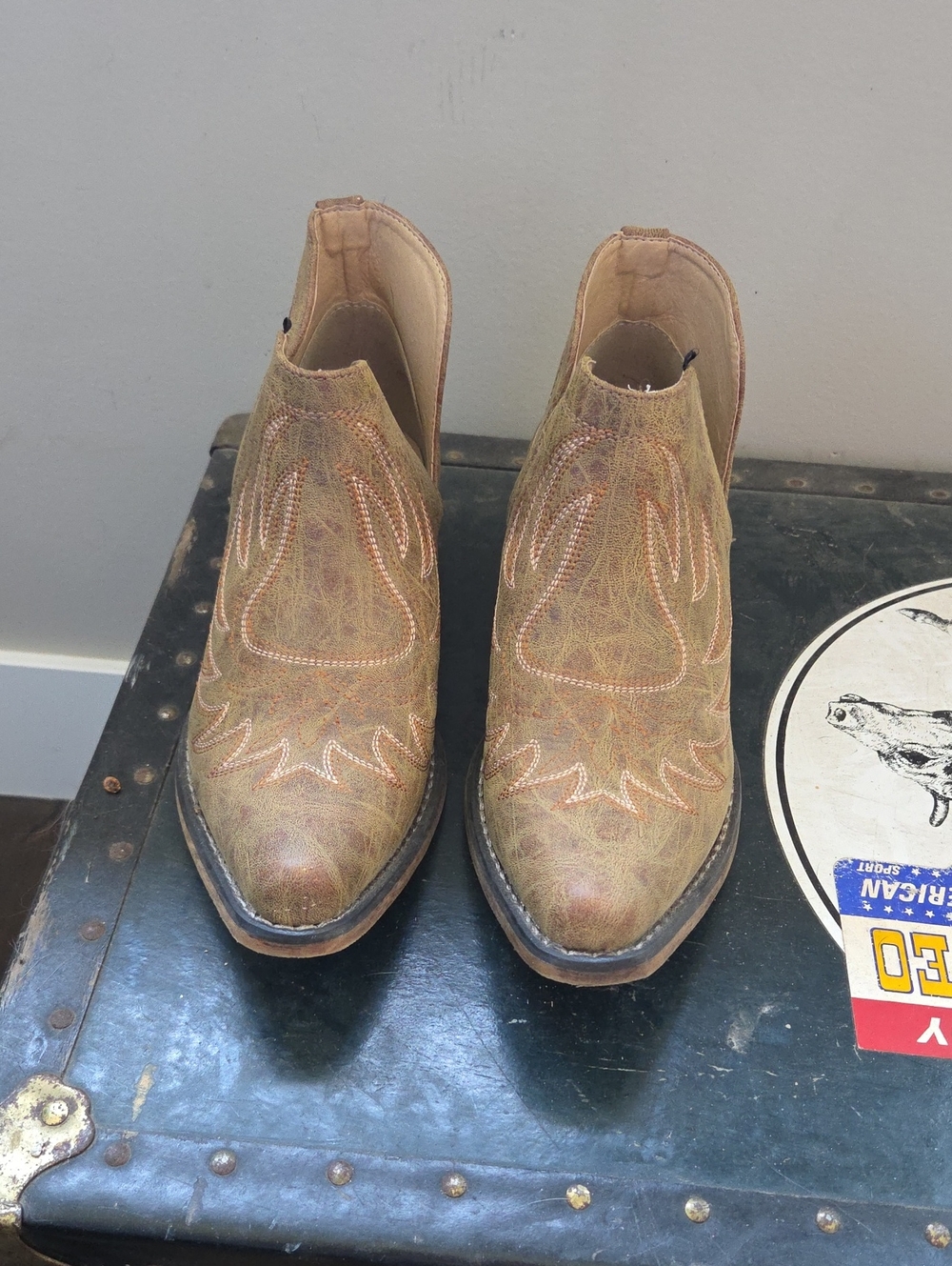 Woman's Roper Booties